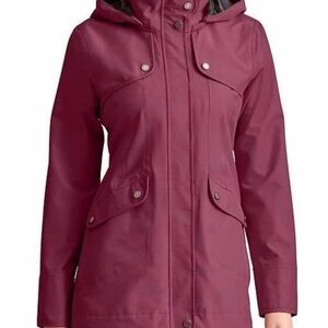 Athleta Overcast rain Jacket in Chianti, size small